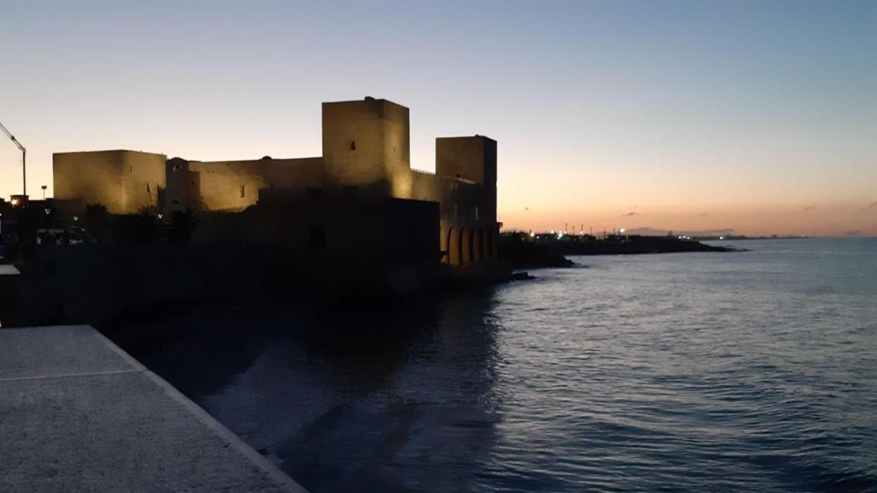B&B Villa Méditerranée Trani Exterior foto